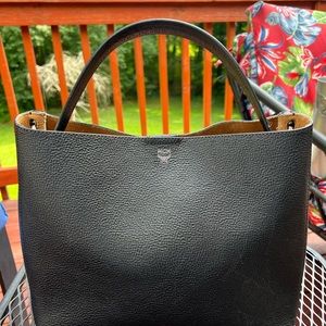 MCM no odors, smoke free environment